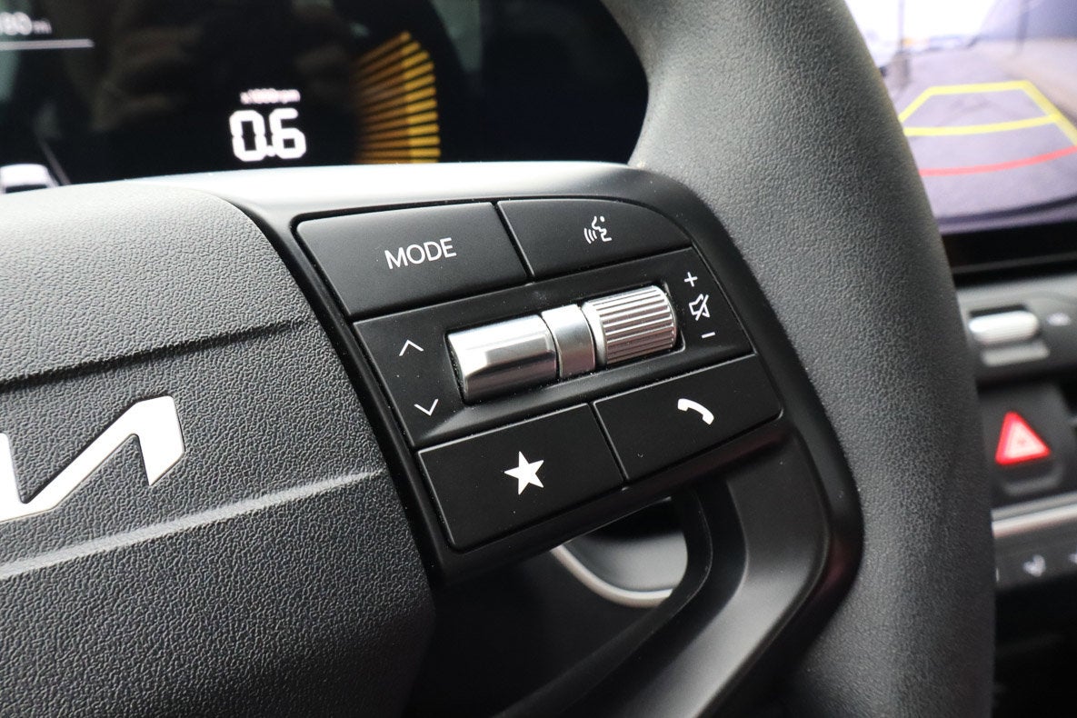 2025 Kia K4 LXS FWD