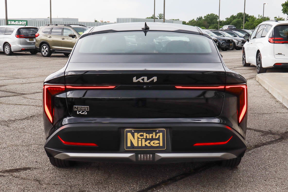 2025 Kia K4 LXS FWD
