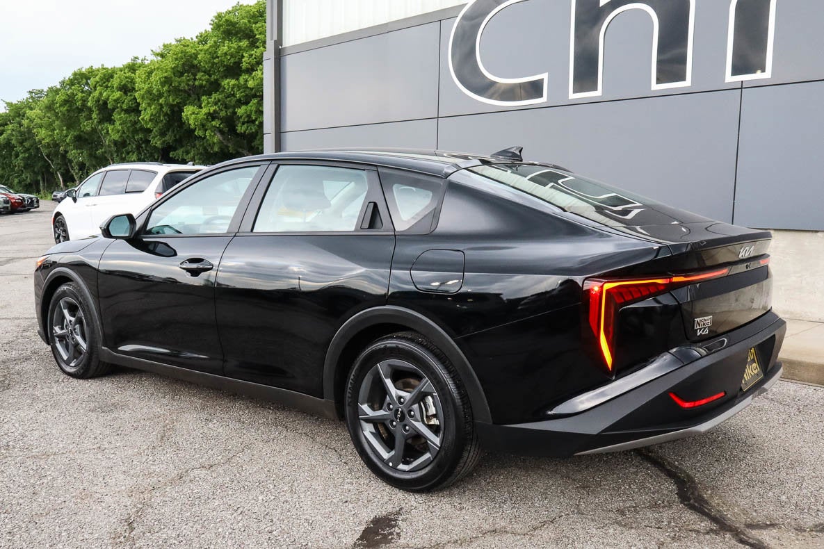 2025 Kia K4 LXS FWD