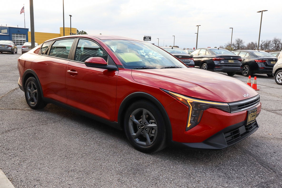 2025 Kia K4 LXS FWD