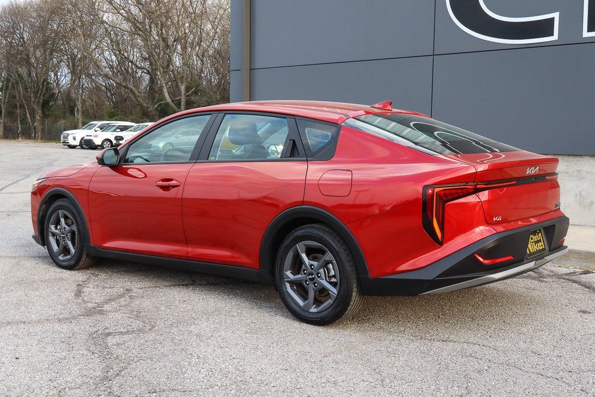 2025 Kia K4 LXS FWD