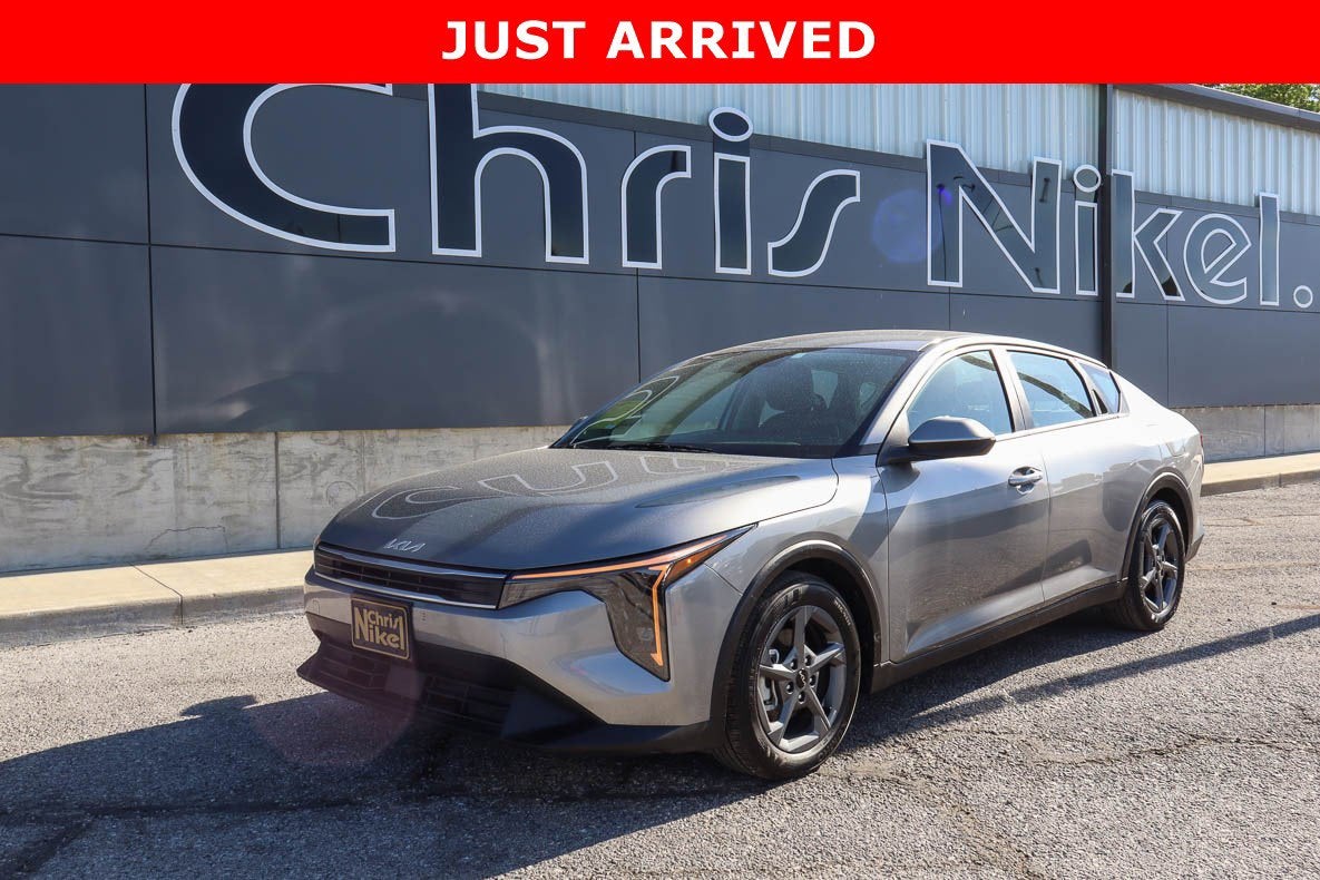 2025 Kia K4 LXS FWD
