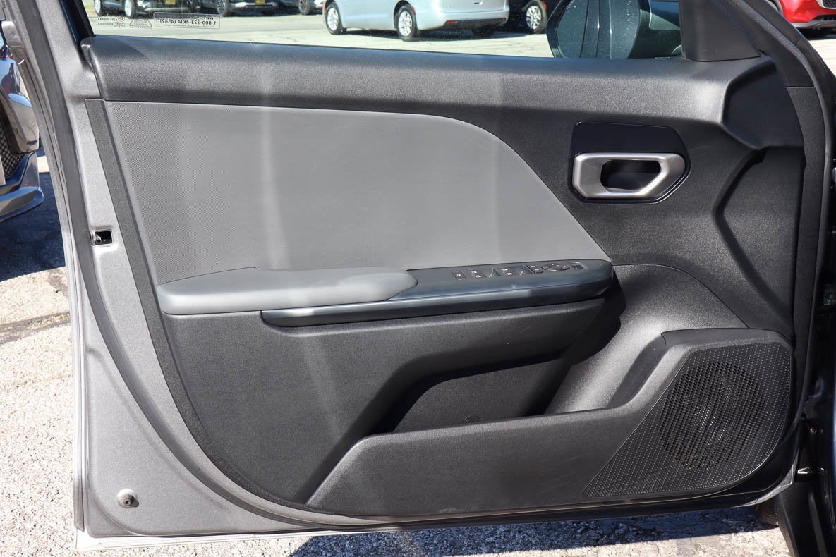 2025 Kia K4 LXS FWD