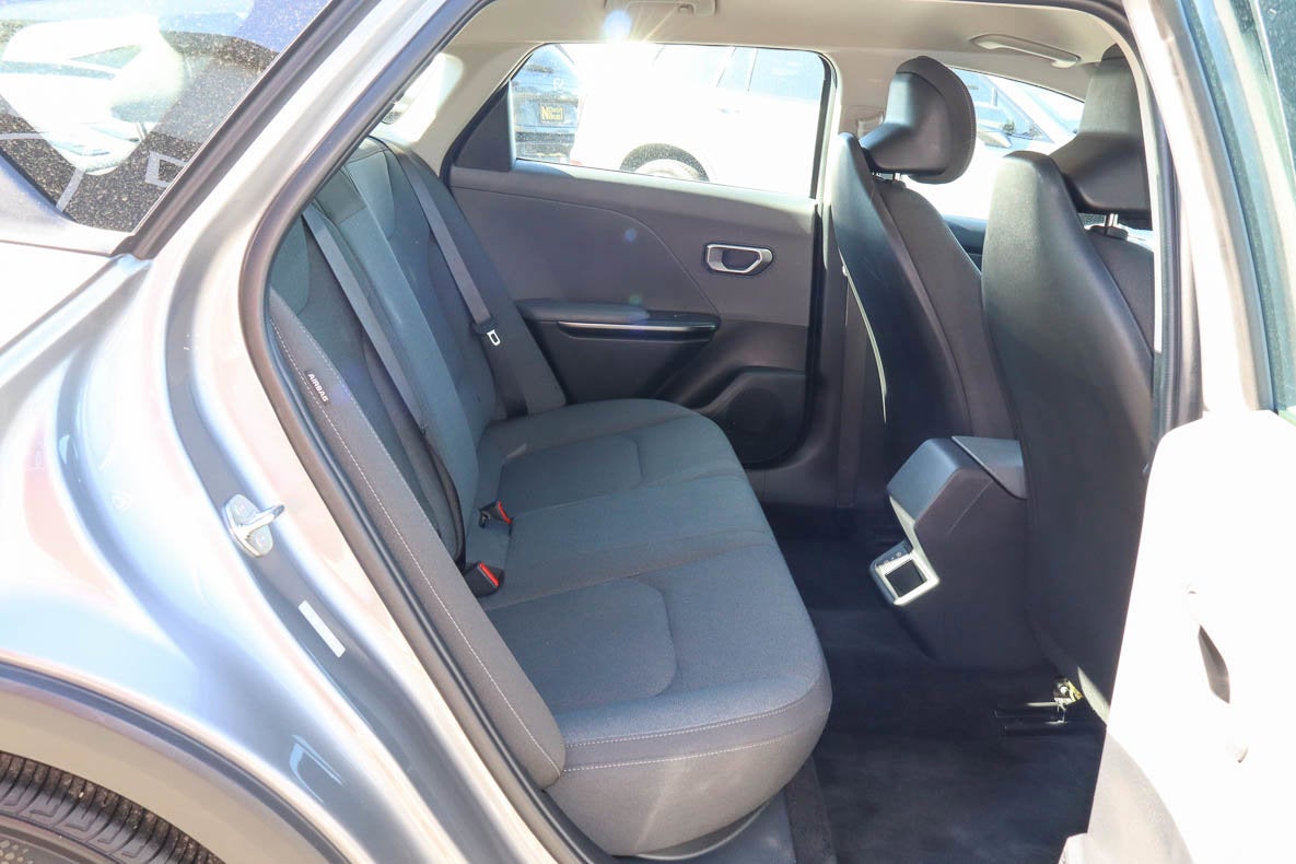 2025 Kia K4 LXS FWD
