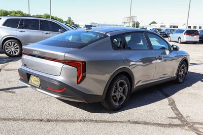 2025 Kia K4 LXS FWD