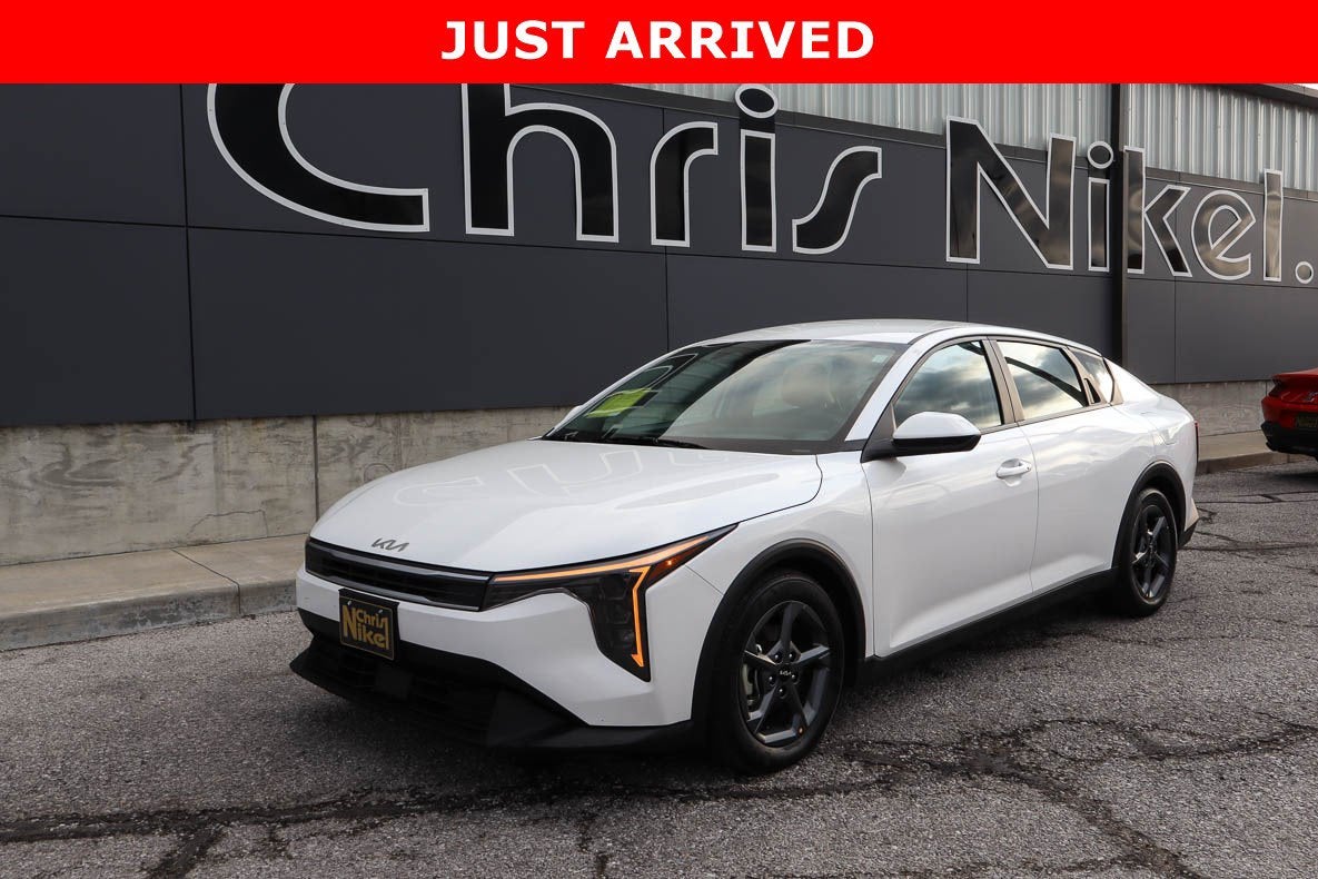 2025 Kia K4 LXS FWD