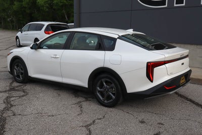 2025 Kia K4 LXS FWD