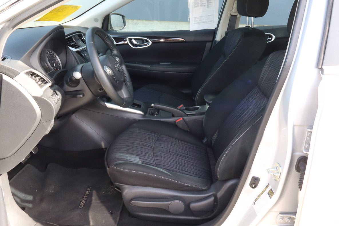 2019 Nissan Sentra SV CVT