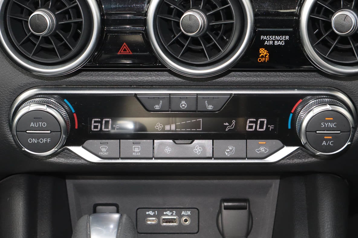 2025 Nissan Sentra SV CVT