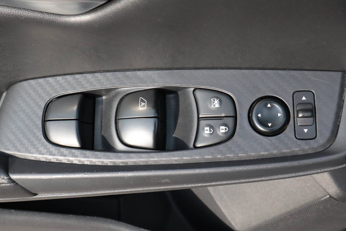 2025 Nissan Sentra SV CVT