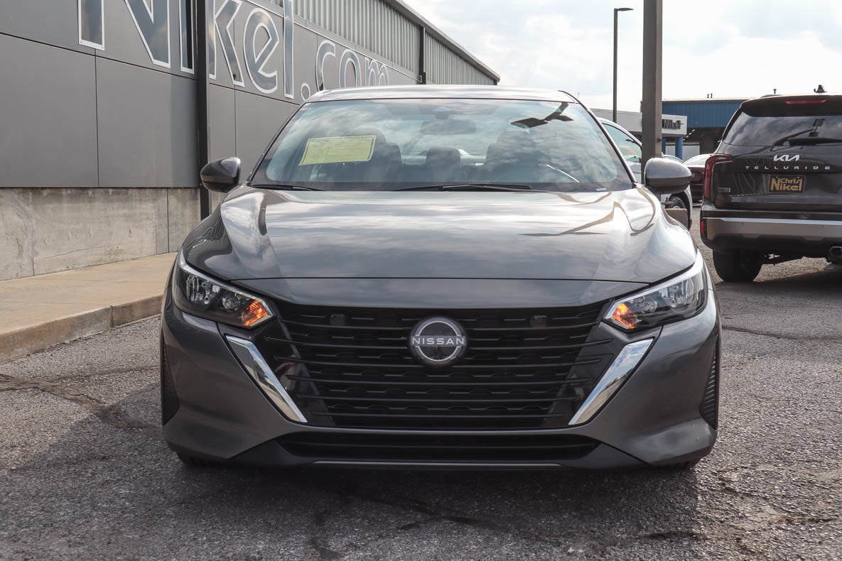 2025 Nissan Sentra SV CVT