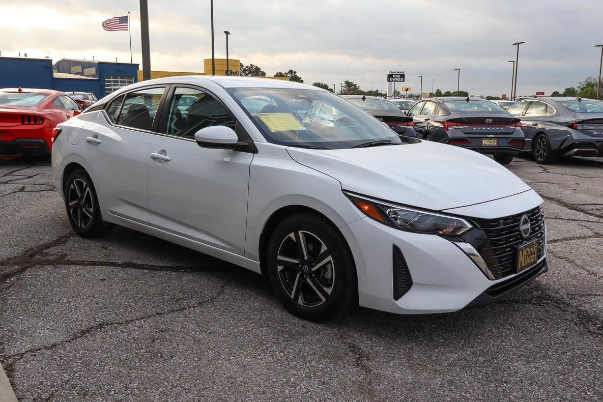 2024 Nissan Sentra SV CVT