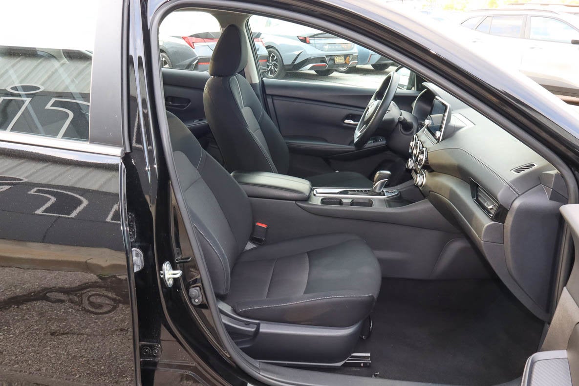 2024 Nissan Sentra SV CVT