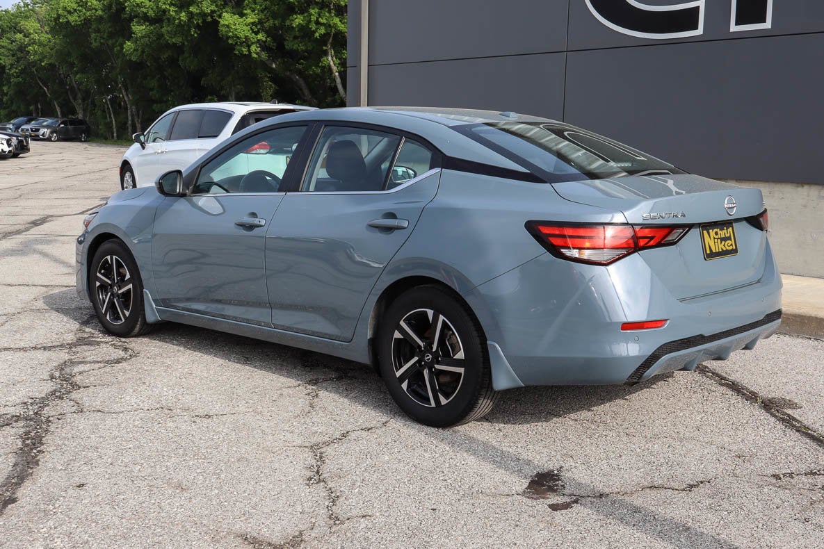 2024 Nissan Sentra SV CVT