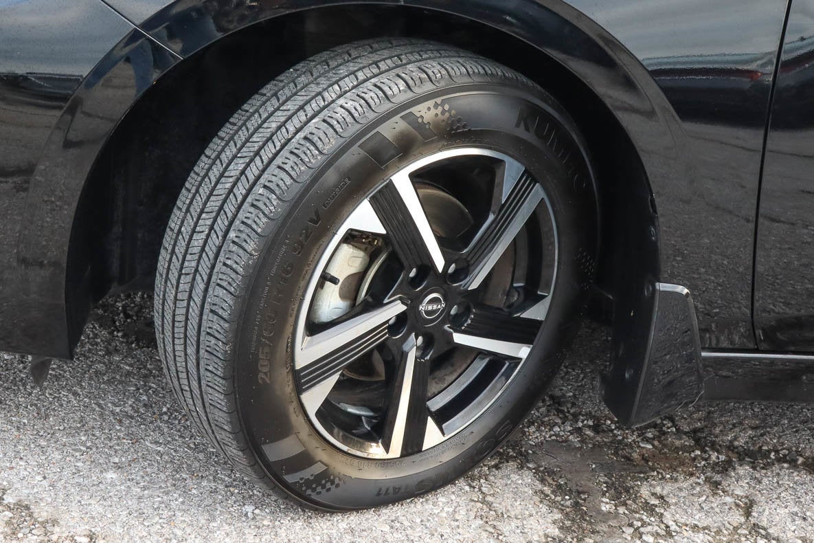 2024 Nissan Sentra SV CVT