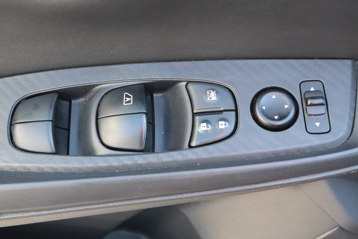 2021 Nissan Sentra SV CVT