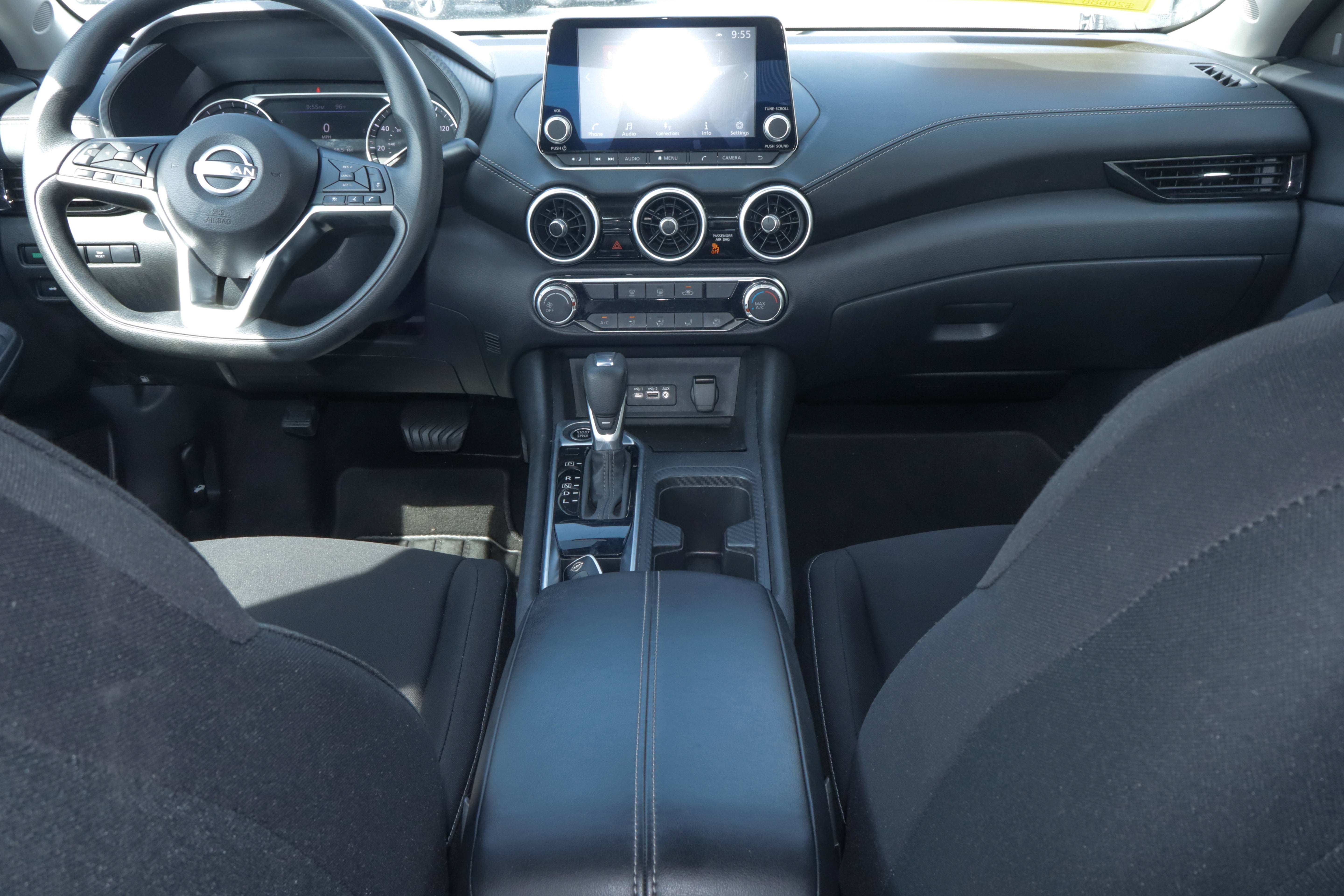 2025 Nissan Sentra SV CVT