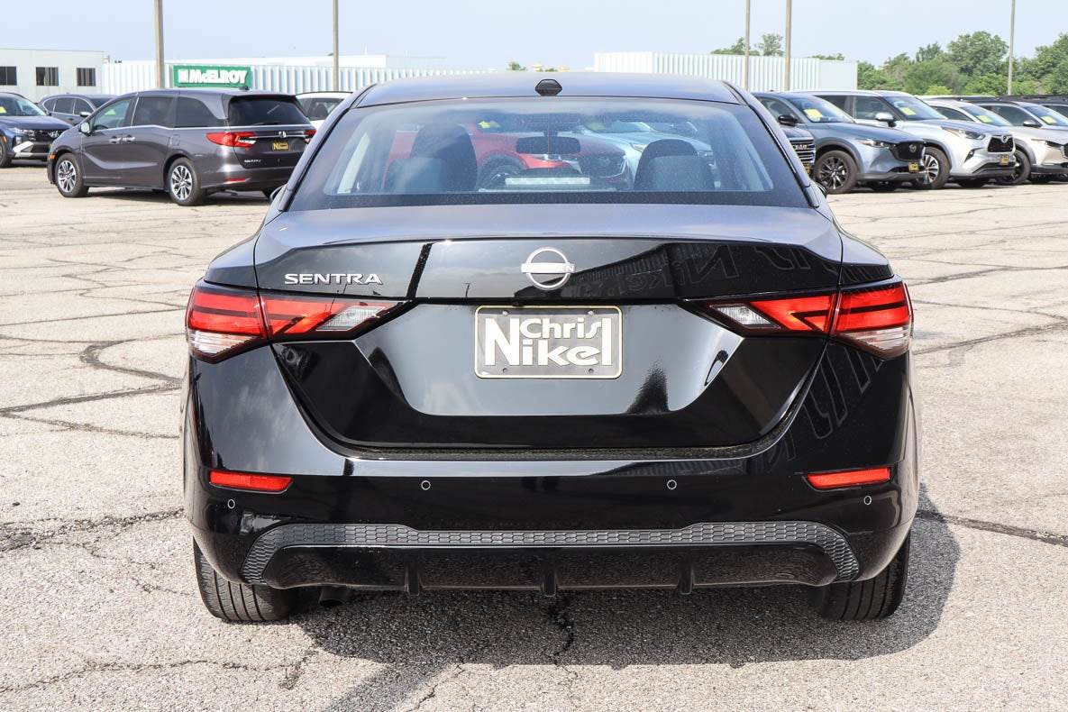 2025 Nissan Sentra SV CVT