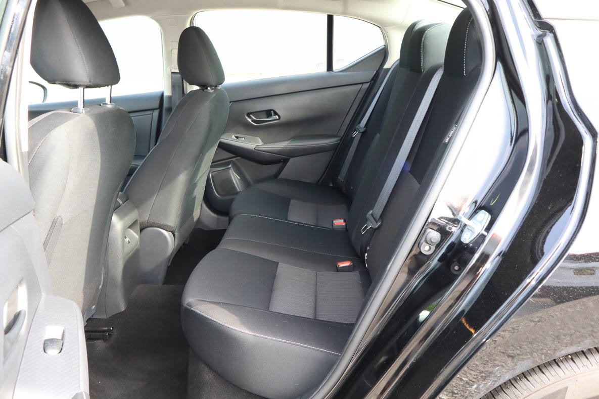 2025 Nissan Sentra SV CVT