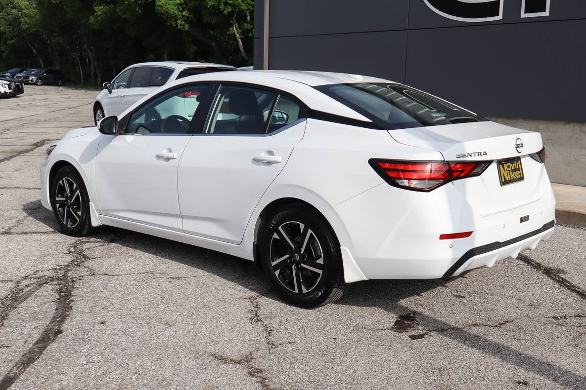 2024 Nissan Sentra SV CVT