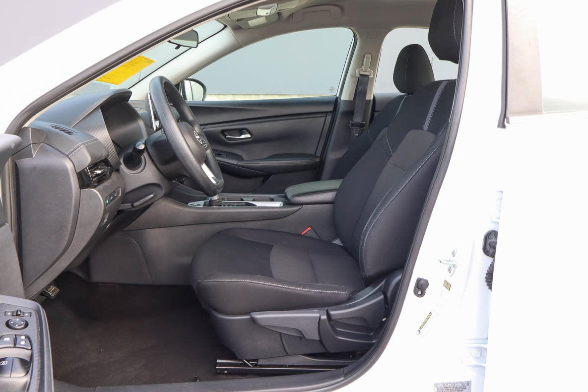 2024 Nissan Sentra SV CVT