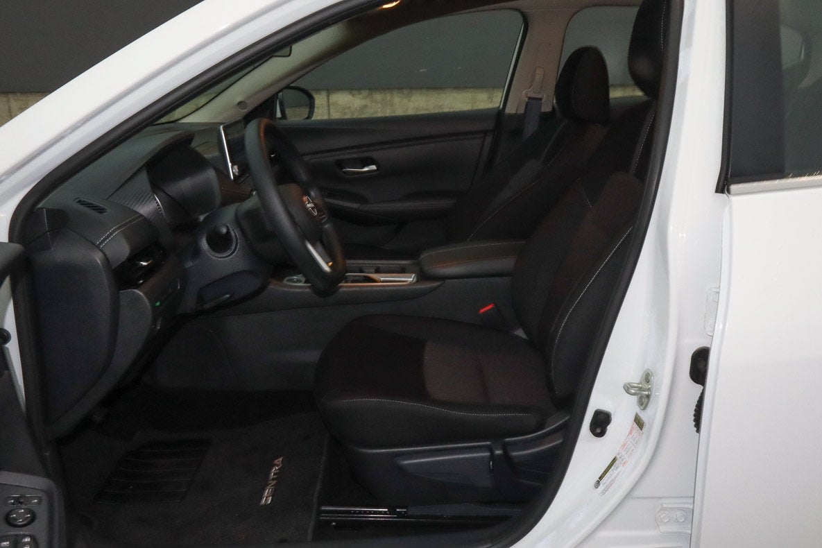 2025 Nissan Sentra SV CVT