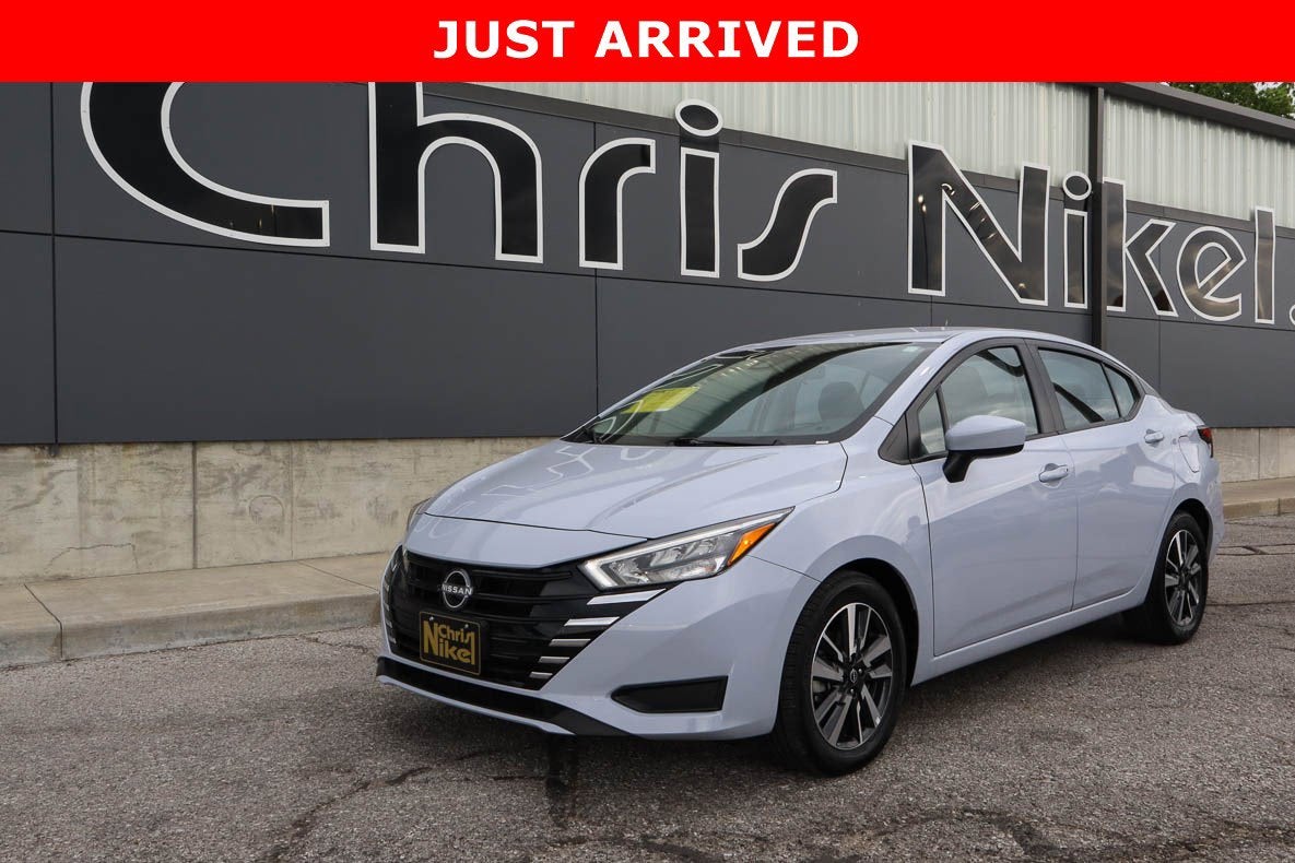 2025 Nissan Versa SV CVT