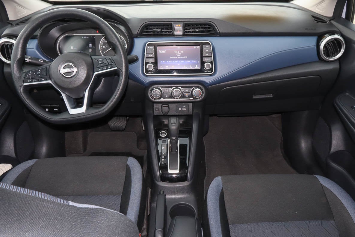 2025 Nissan Versa SV CVT