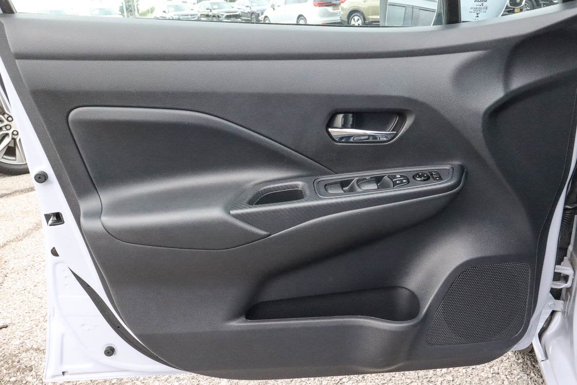 2025 Nissan Versa SV CVT