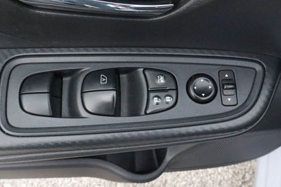 2025 Nissan Versa SV CVT