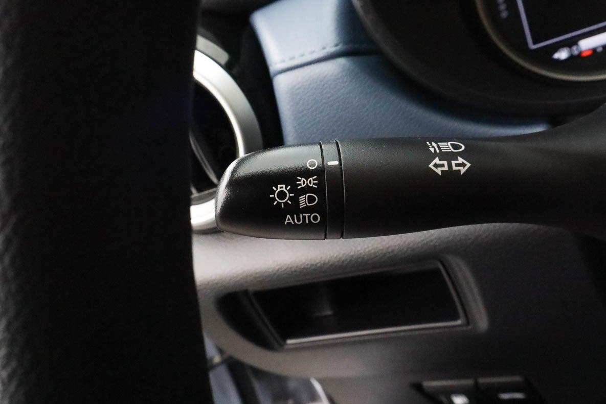 2025 Nissan Versa SV CVT