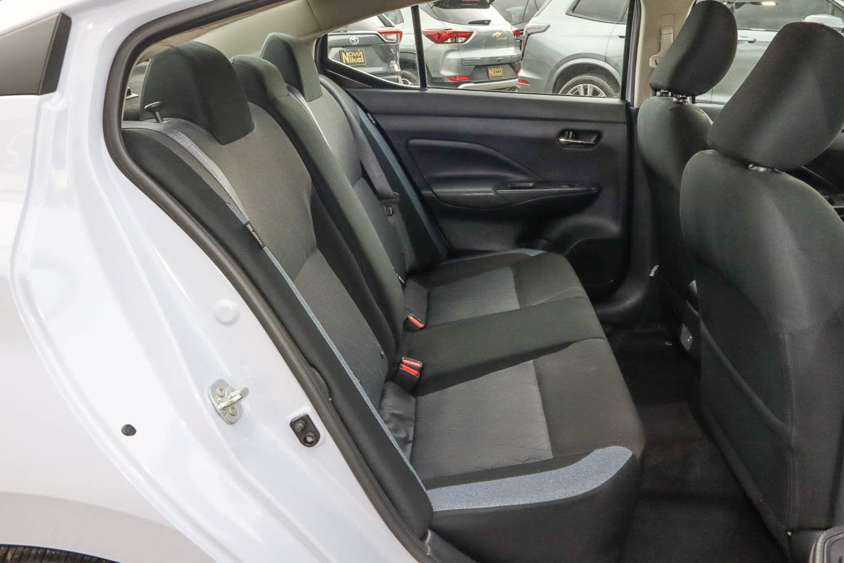 2025 Nissan Versa SV CVT