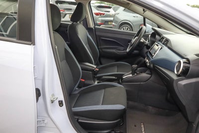2025 Nissan Versa SV CVT