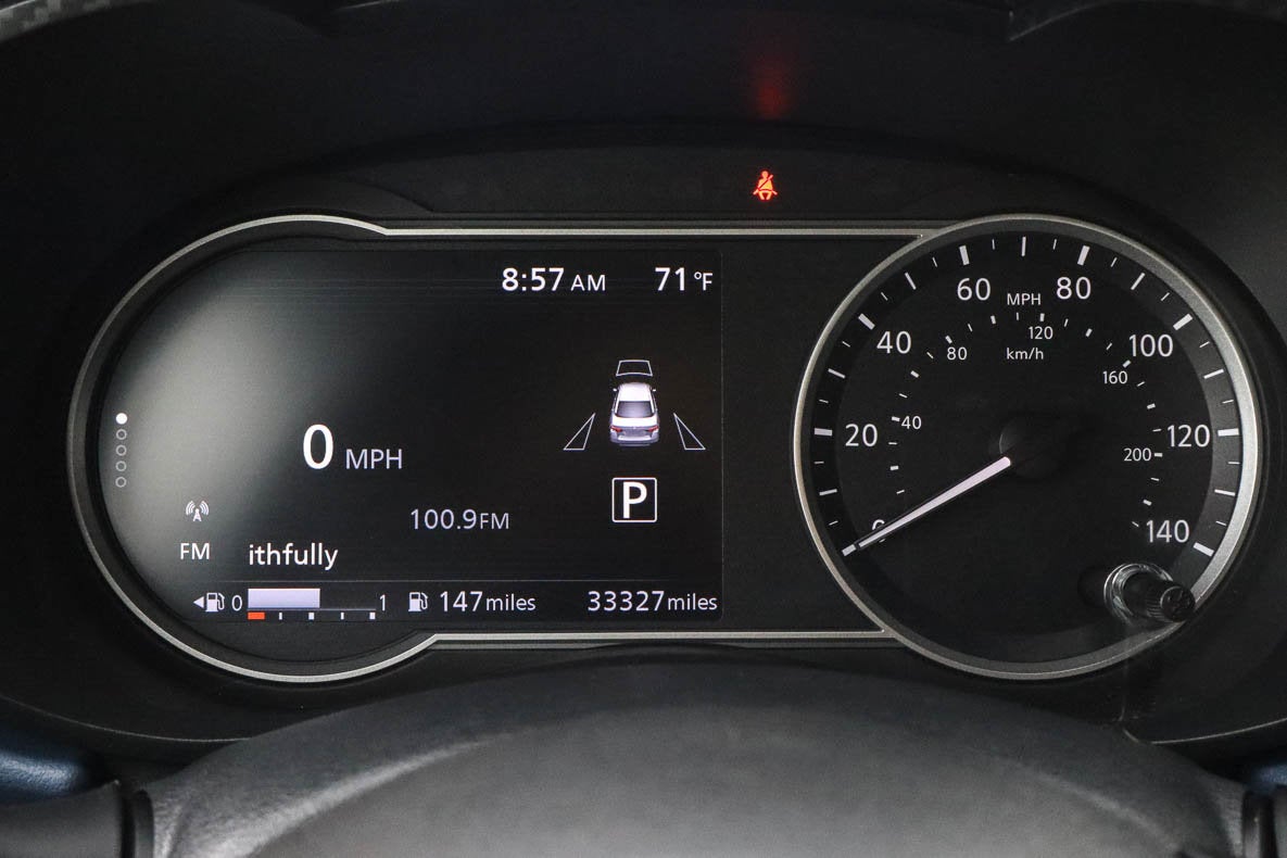 2025 Nissan Versa SV CVT