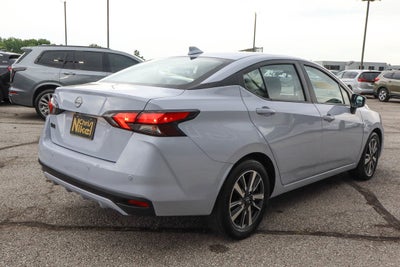 2025 Nissan Versa SV CVT