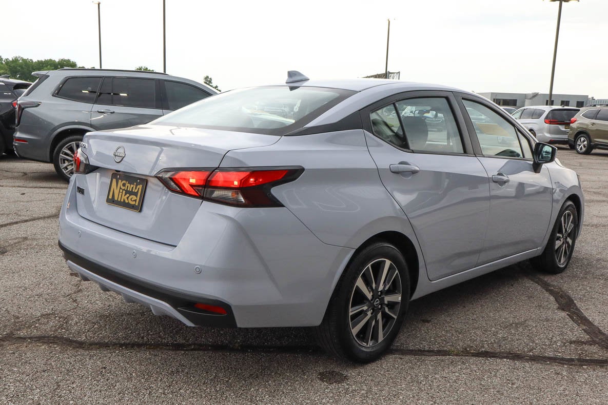 2025 Nissan Versa SV CVT
