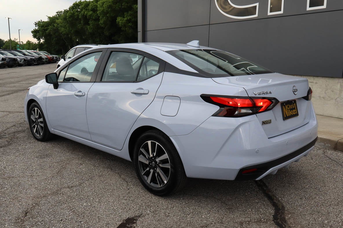2025 Nissan Versa SV CVT