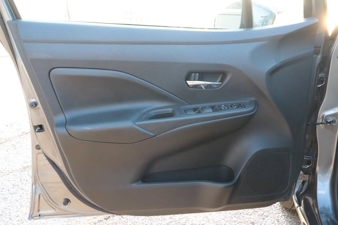 2025 Nissan Versa SV CVT
