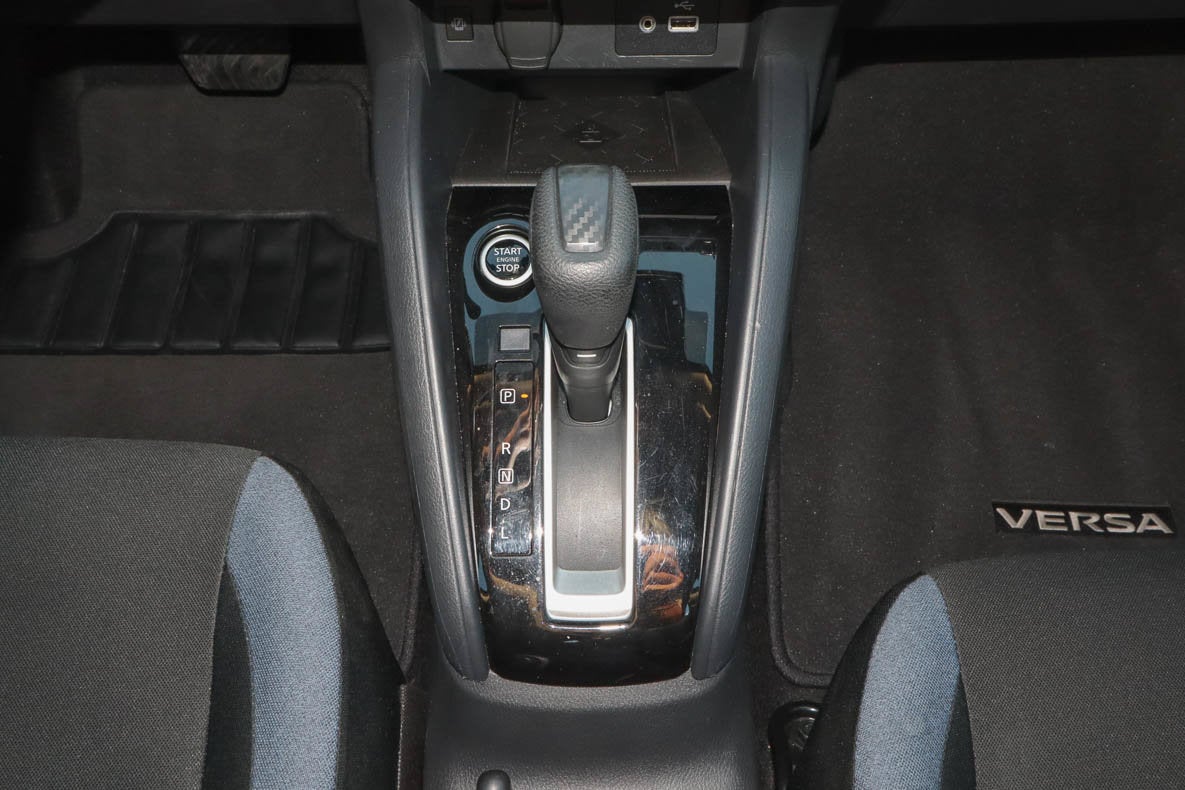2025 Nissan Versa SV CVT