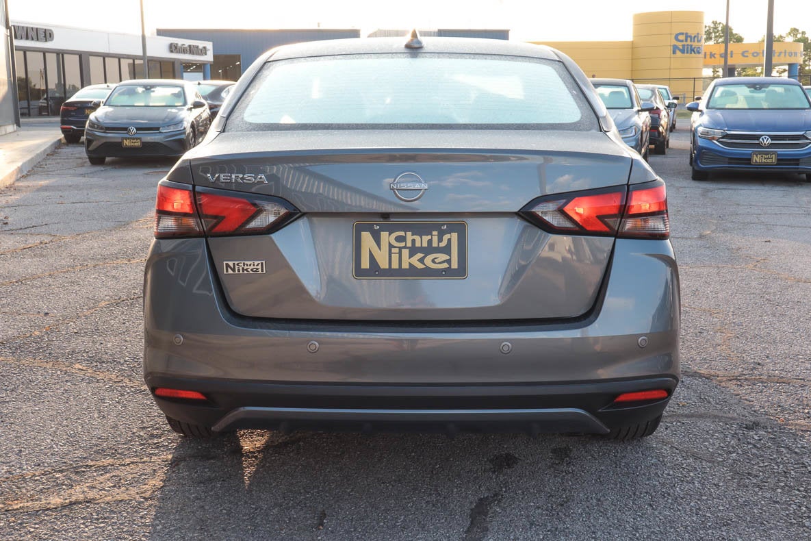 2025 Nissan Versa SV CVT