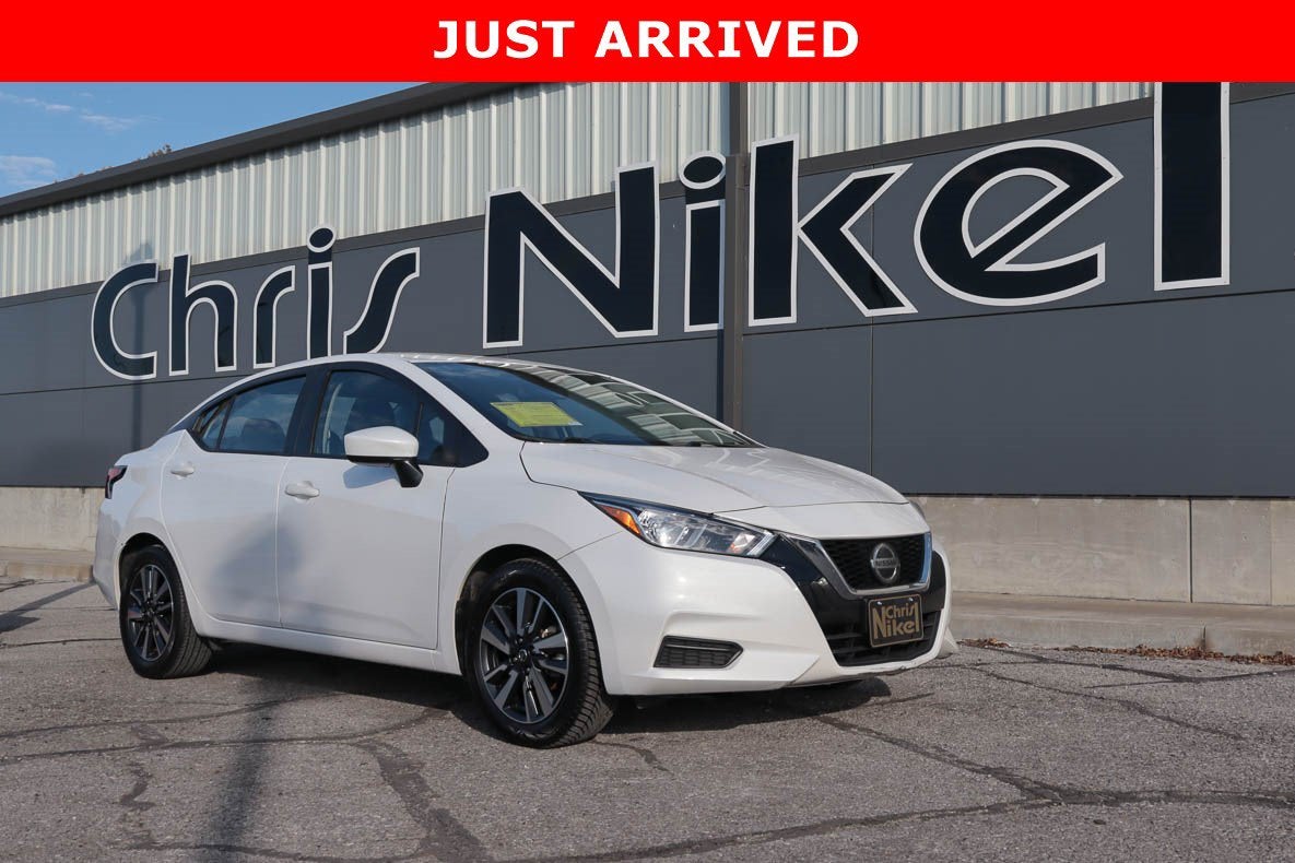 2022 Nissan Versa SV CVT