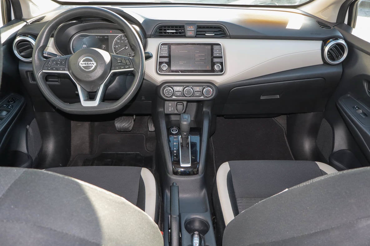 2022 Nissan Versa SV CVT