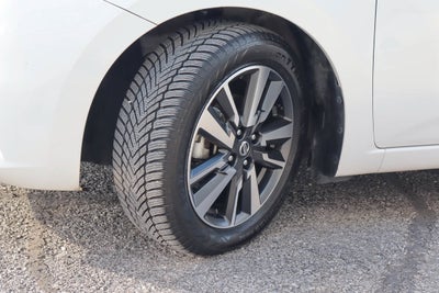 2022 Nissan Versa SV CVT