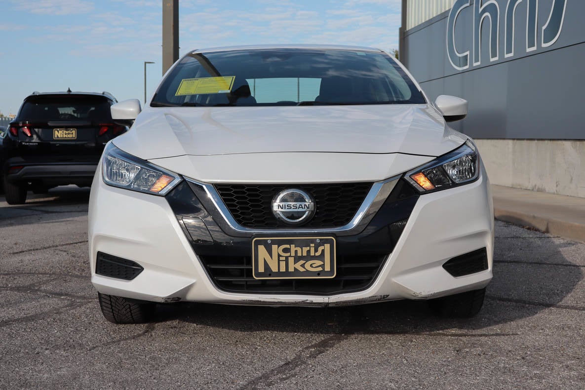 2022 Nissan Versa SV CVT