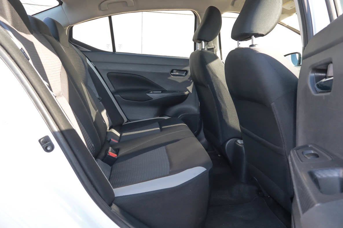2022 Nissan Versa SV CVT