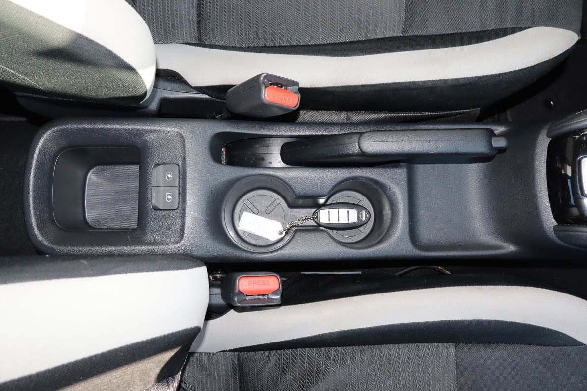 2022 Nissan Versa SV CVT
