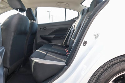 2022 Nissan Versa SV CVT