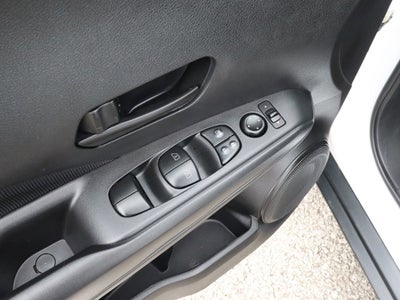 2022 Nissan Kicks S FWD