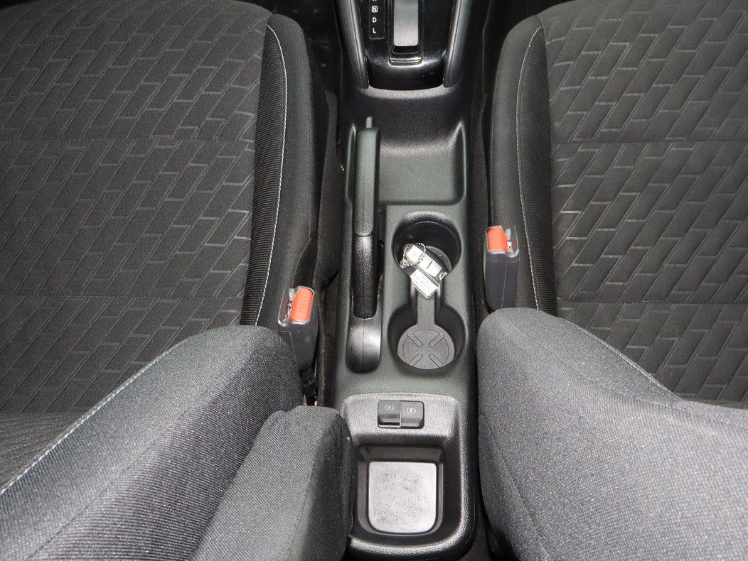 2022 Nissan Kicks S FWD