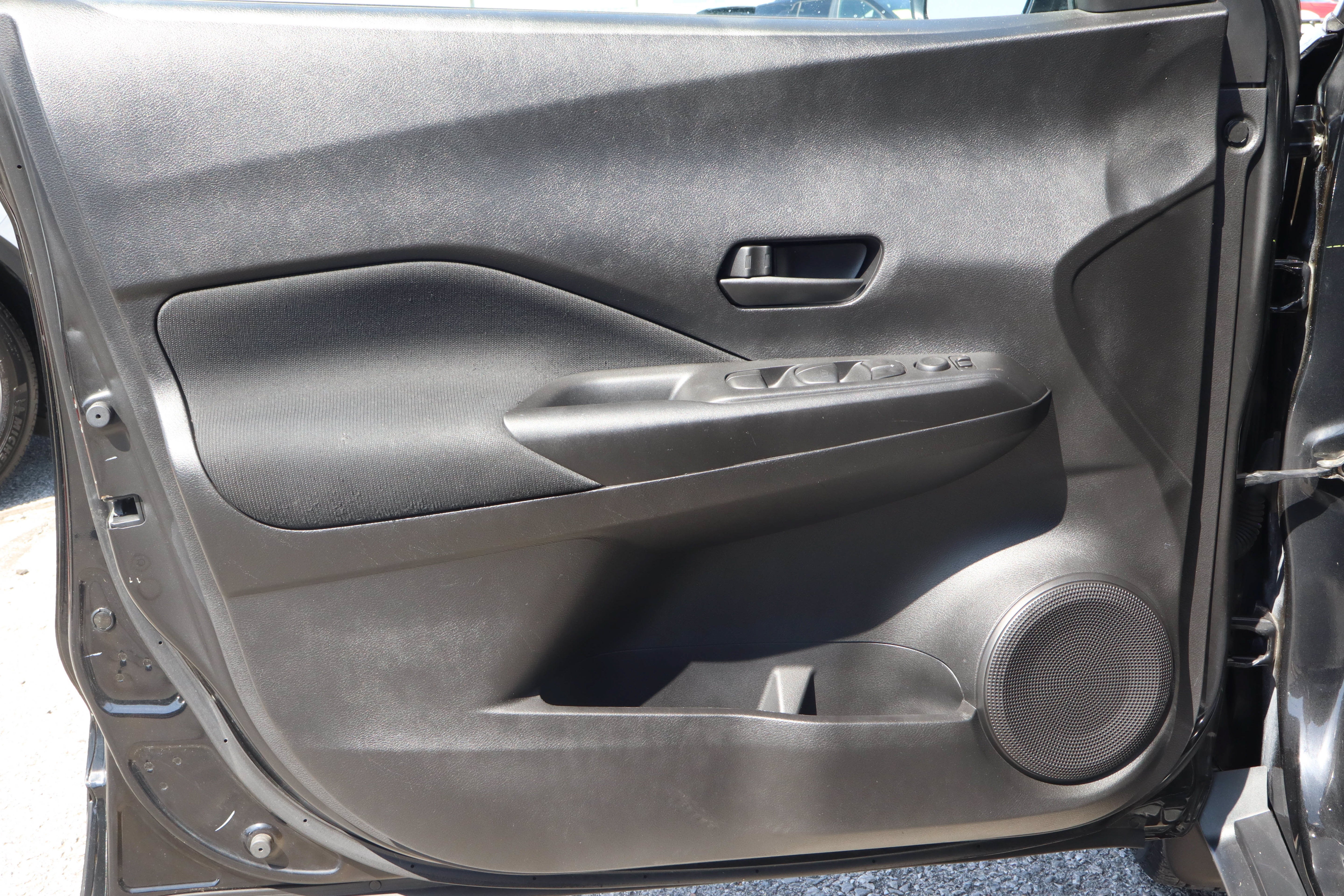 2023 Nissan Kicks S FWD